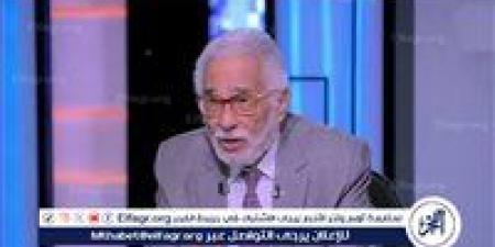 نجل عبدالرحمن أبو زهرة: والدي لم يصاب بمرض آلزهايمر ويرفض التحدث