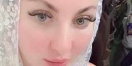 صوفينار تكشف حقيقة ارتدائها الحجاب واعتزالها الرقص: "أنا قمر بالحجاب بس مش لازم ألبسه"