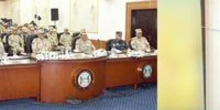 وزير الدفاع والإنتاج الحربي يشهد تنفيذ المرحلة الرئيسية لمشروع مراكز القيادة التعبوي للمنطقة الغربية العسكرية