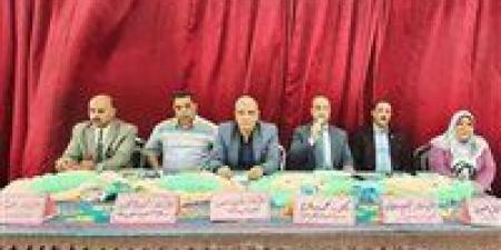 مدير تعليم المنوفية يواصل الاجتماعات مع رؤساء لجان الشهادة الإعدادية