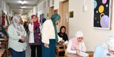 انطلاق امتحانات الترم الثاني بكلية البنات بجامعة عين شمس