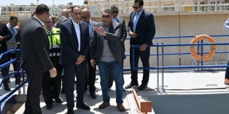 رئيس الوزراء يبدأ جولته بتفقد مشروع رفع كفاءة محطة مياه الشيخ زايد