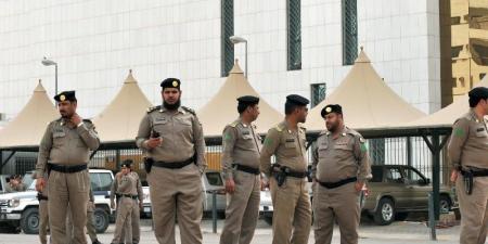 السعودية تضبط المخالفين قبل الحج