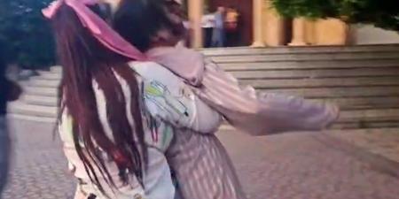مصدر قضائي يكشف حقيقة "حكم مخفف" على "مشوه وجه امرأة"