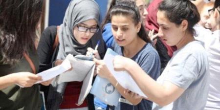 بدء توافد الطلاب على لجان امتحانات الثانوية العامة 2025 بكافة المحافظات
