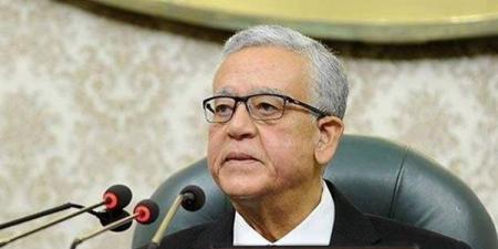 غياب وزيري المالية والتخطيط عن جلسة البرلمان يثير غضب رئيس المجلس