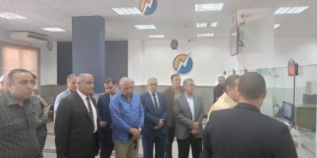 وزير الكهرباء  يتفقد محطة محولات الهضبة 2  وادارة شبكات العبور