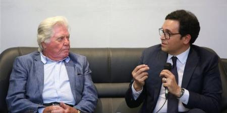 وزير الثقافة يفتتح أولى جلسات معرض الفنون الـ45 بحوار "الفن التشكيلي في عيون السينما"
