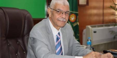 رئيس جامعة المنوفية يعقد اجتماع مجلس العمداء