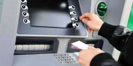هل يمكن تحويل الأموال باستخدام ماكينة الـ ATM؟