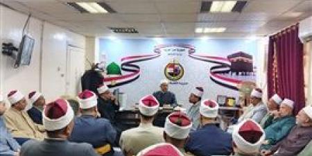 وكيل أوقاف سوهاج يترأس اجتماعًا لمديري الإدارات لمتابعة مشروع صكوك الإطعام