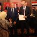 «بشركات القطاع الخاص».. وزير العمل ومحافظ القاهرة يُسلمان عقود عمل جديدة لذوي همم