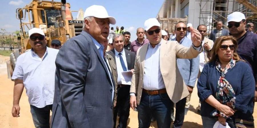 وزير الإسكان يقوم بجولة موسعة يمشروع "حدائق تلال الفسطاط