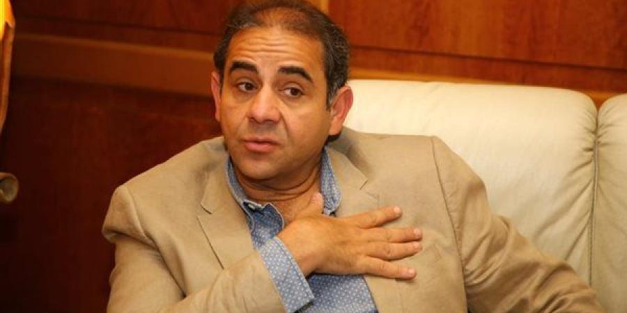رئيس جامعة بورسعيد: تطوير منظومة الامتحانات وتقديم 10 برامج دولية في الذكاء الاصطناعي بالتعاون مع فرنسا