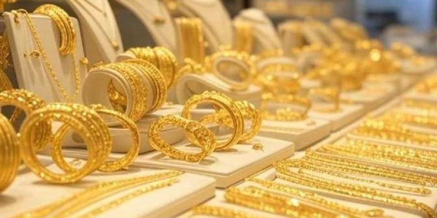 سعر الذهب اليوم الجمعة 2-5-2025 يحقق قفزة قياسية في بداية التعاملات المسائية.. وعيار 21 الآن