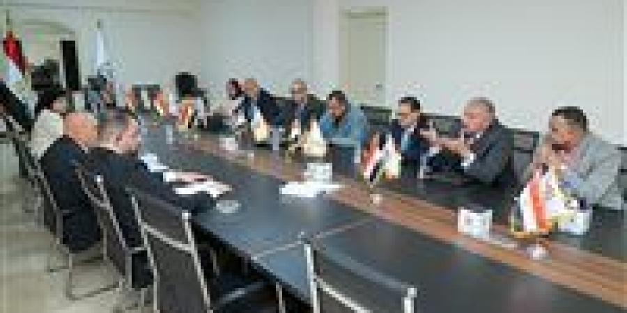 "المجالس المحلية" بـ"الجبهة الوطنية" تضع رؤية لدعم الشباب وتمكينهم وتصور لقانون الإدارة المحلية
