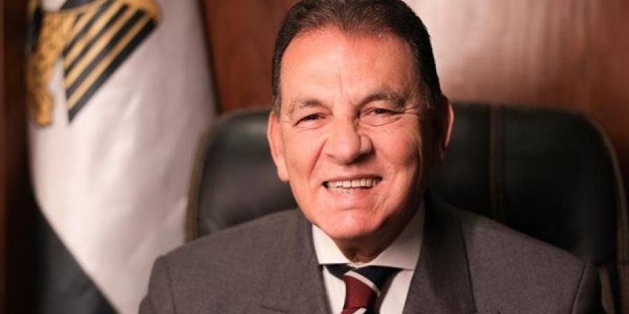 حاتم باشات: توجيهات الرئيس في عيد العمال تترجم رؤية استراتيجية لربط التنمية بالأمن القومي