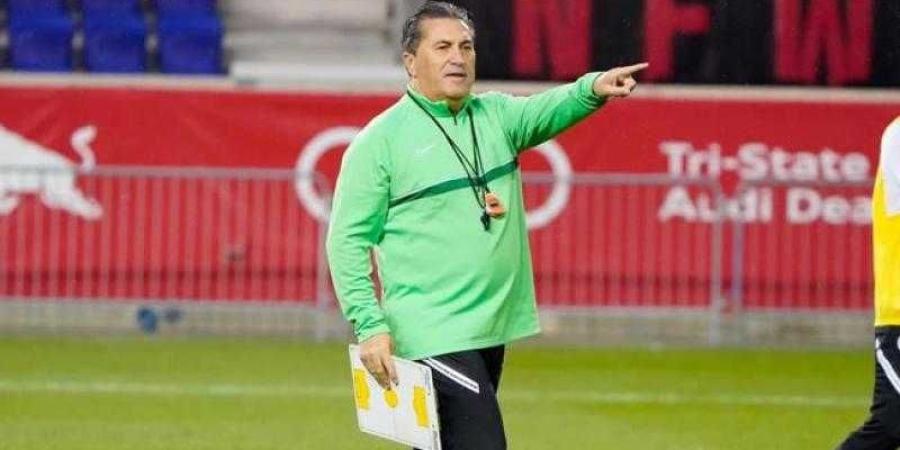 قرار مفاجئ من الزمالك بشأن مستقبل بيسيرو مع الفريق