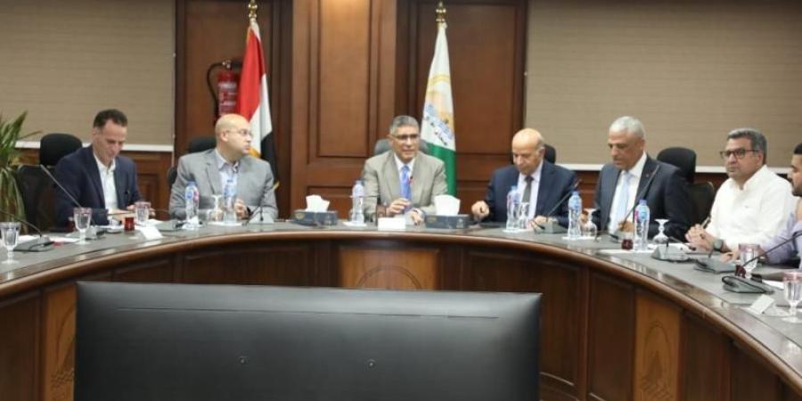 محافظ الجيزة يوجه بسرعة إنجاز مشروع مستشفى بولاق الدكرور الجديد وأعمال التطوير بمحيطها