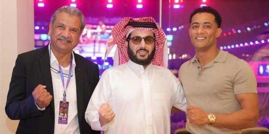 تركي آل الشيخ يلتقي محمد رمضان