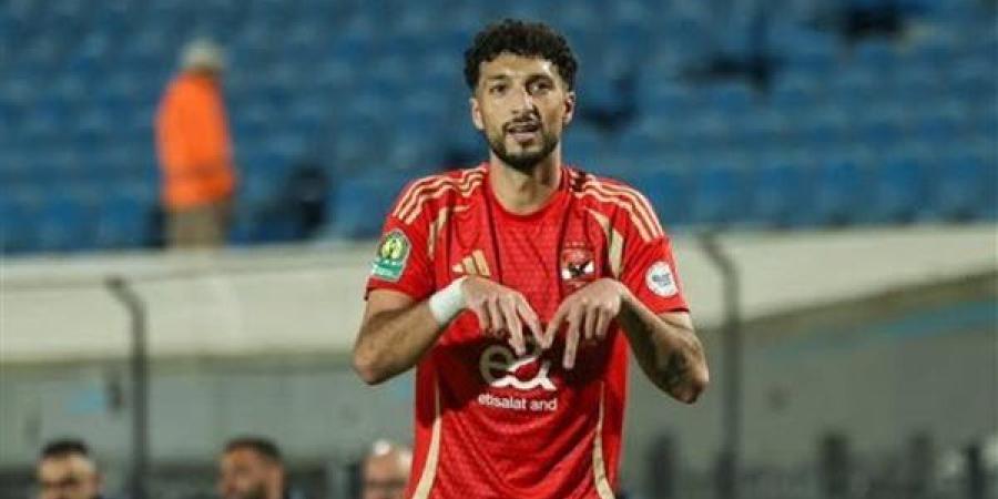 وسام أبو علي يقود هجوم الأهلي ضد حرس الحدود بالدوري المصري