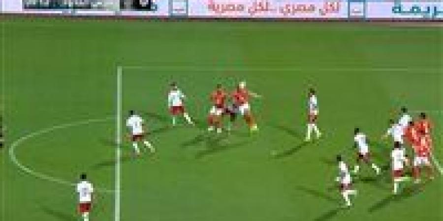الدوري المصري الممتاز: طاهر محمد طاهر يسجل الهدف الأول للأهلي في مرمى حرس الحدود في الدقيقة التاسعة