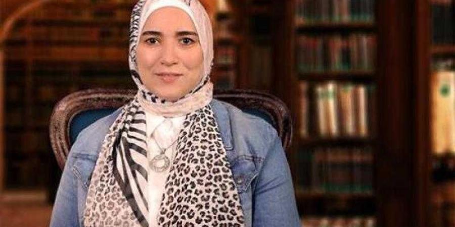 دينا أبو الخير: الزوجة غير مجبرة لخدمة حماتها