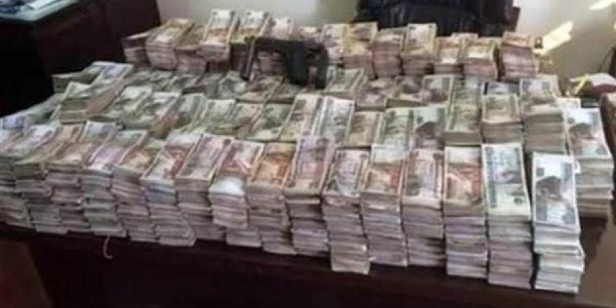 بقيمة 7 ملايين جنيها.. الداخلية تلاحق قضايا الاتجار غير مشروع بالنقد الأجنبي