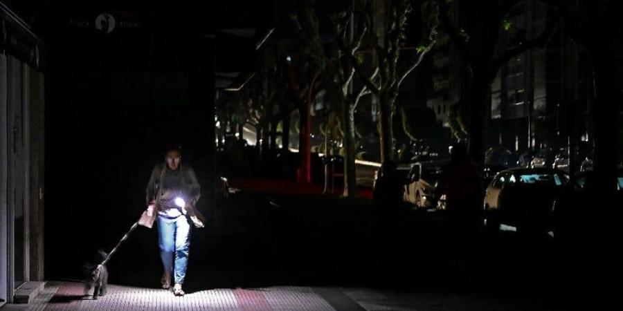 إسبانيا تعمق أبحاث انقطاع الكهرباء