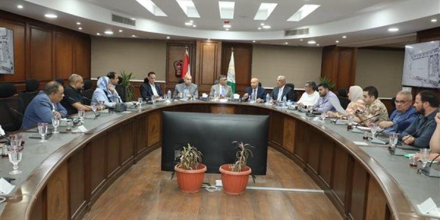 محافظ الجيزة يوجه بسرعة إنجاز مشروع مستشفى بولاق الدكرور الجديد