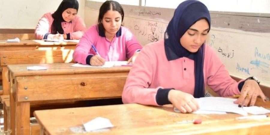 انتظام امتحانات نهاية العام الدراسي بزويل بورسعيد للتعليم والتدريب المزدوج