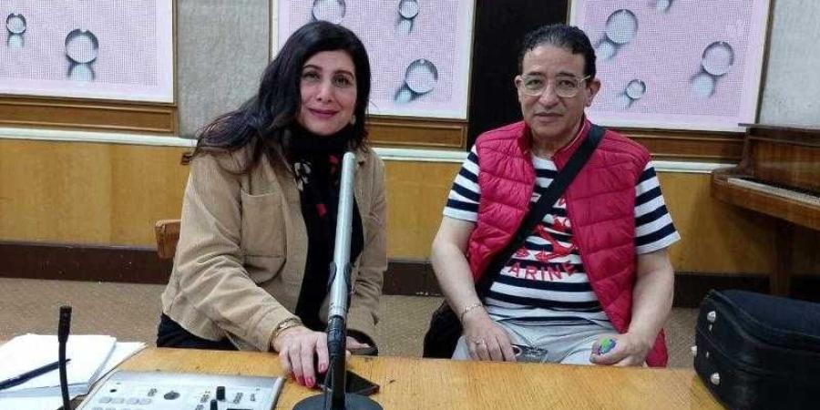يحيى الموجي يكشف عن أول أغنية من ألحان والده لعبد ...