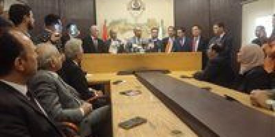 «انجاز».. نقيب المحامين يهنئي البلشي بفوزه بانتخابات الصحفيين