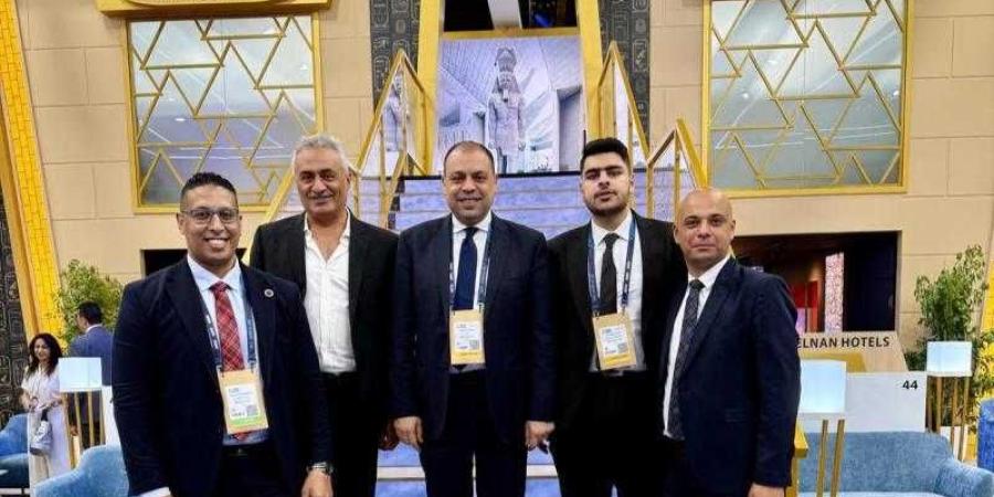 رئيس لجنة السياحة بالشعبة العامة للمستثمرين: حضور وزير السياحة سوق السفر العربي بدبي أعطى زخما كبيرا للمشاركة المصرية