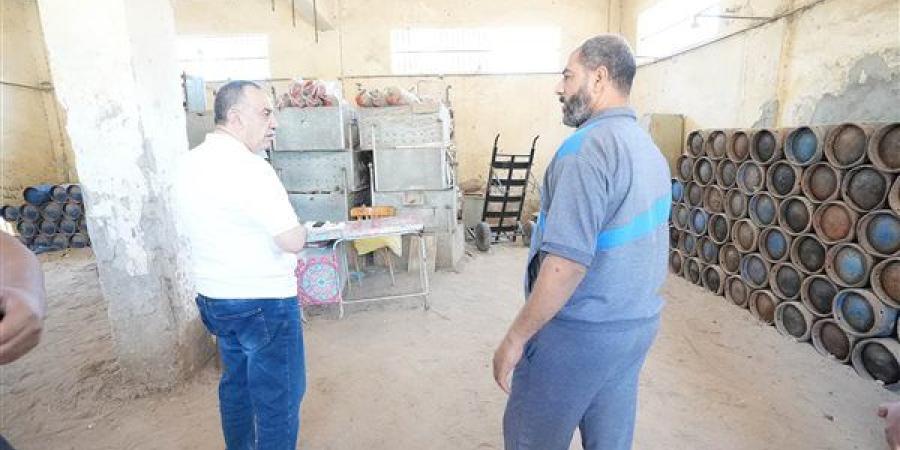 محافظ أسيوط يتفقد مستودع أسطوانات البوتاجاز بالجمعية التعاونية الزراعية بأبنوب
