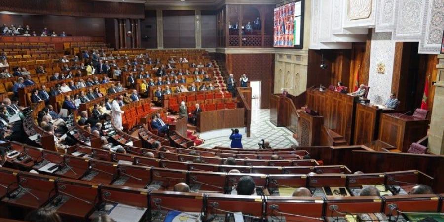 "لائحة وزراء غائبين" تفجّر مشادات خلال مساءلة الحكومة بمجلس النواب