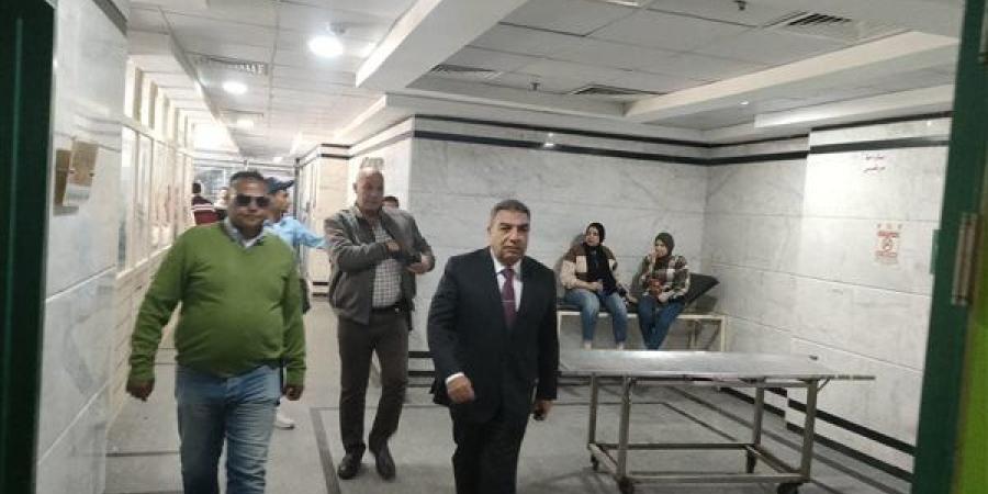 محافظ الدقهلية يتفقد مستشفى المنصورة التخصصي ويثني على أداء الأطقم الطبية والتمريض