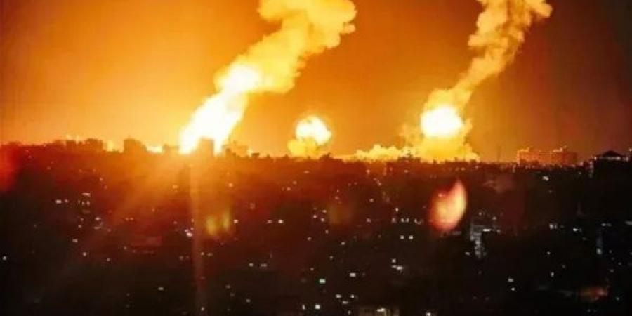 "مطروح للنقاش" يناقش تداعيات الضربات الإسرائيلية على صنعاء وانعكاساتها الإقليمية
