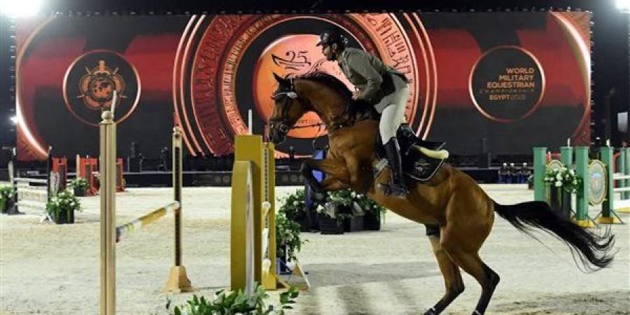 أجواء تنافسية باليوم الأول لبطولة العالم العسكرية للفروسية بالعاصمة الإدارية.. صور
