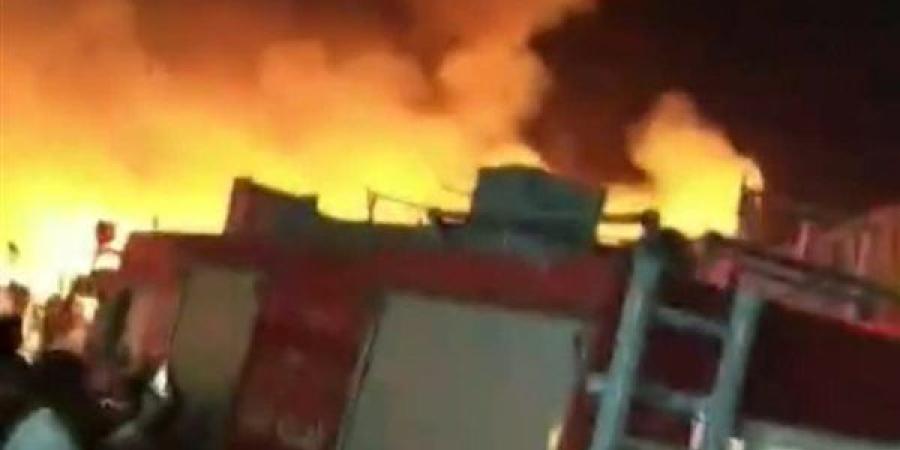 وفاة صغير في حريق هائل اندلع بمحل تجاري بمنطقة فيصل بالجيز