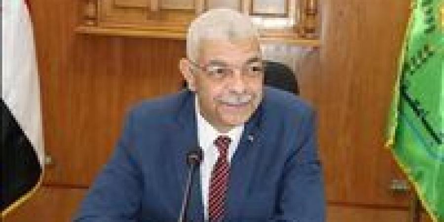 رئيس جامعة المنوفية يتفقد المعهد الفني للتمريض بمنشاة سلطان ويتابع إختبارات الطلاب العملية
