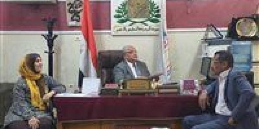 وكيل تعليم الأقصر يعقد اجتماعًا موسعًا لمناقشة الاستعدادات النهائية لامتحانات نهاية العام