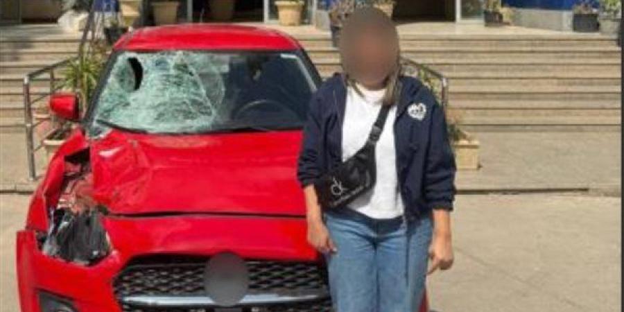 ضبط قائدة سيارة تسببت في وفاة شخص بعد اصطدامها به وهروبه