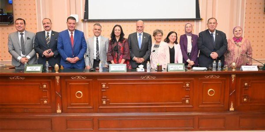 وزيرة التضامن: زيادة اعتماد "تكافل وكرامة" بإجمالي 11 مليار جنيه