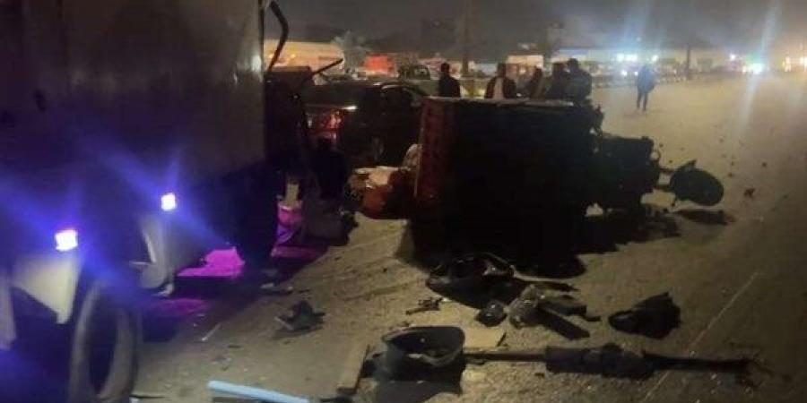حادث مروع على دائري السلام.. مقطورة تدهس عدة سيارات