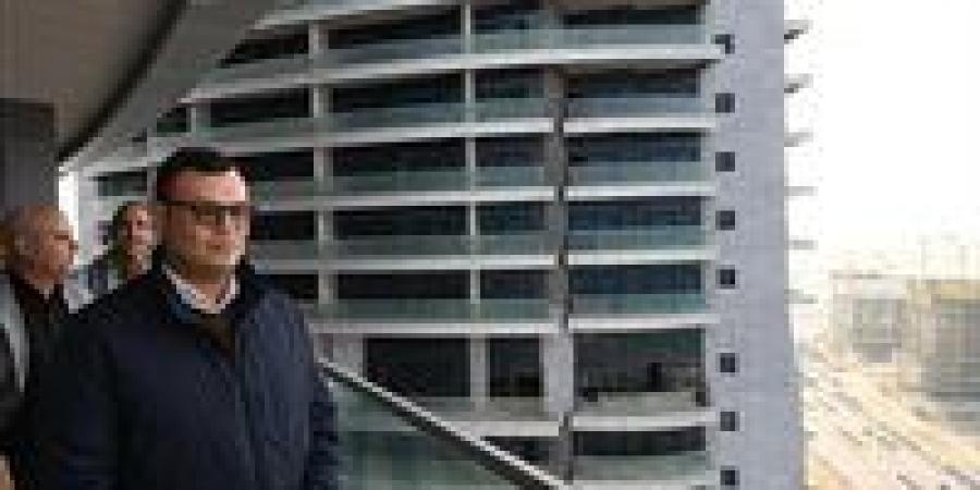 وزير الإسكان يتابع سير العمل بمشروع "ديارنا" المطروح للحجز حاليًا بمدينة ناصر الجديدة بغرب أسيوط