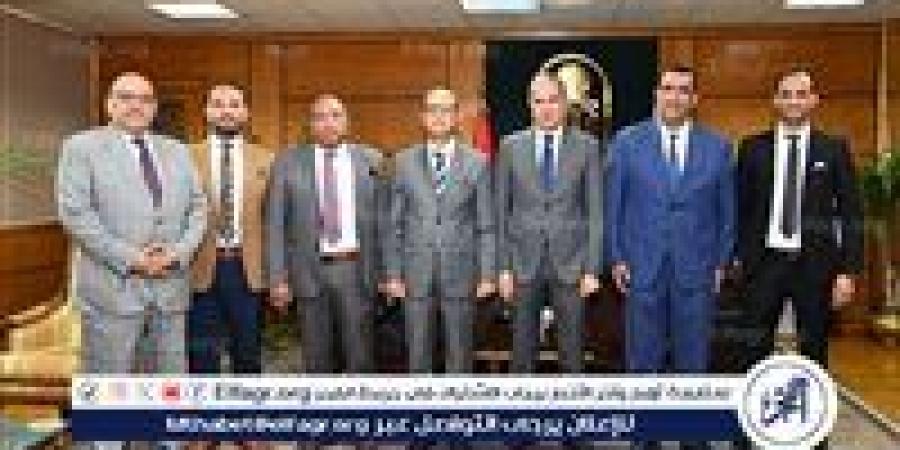 تفاصيل لقاء رئيس جامعة أسيوط مع رئيس جمعية البحر الأبيض المتوسط لجراحات أورام المسالك البولية