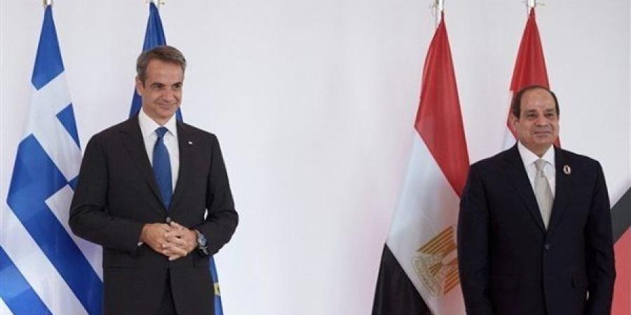 "ميتسوتاكيس": مشروع الربط الكهربائي بين مصر واليونان سيخدم البلدين
