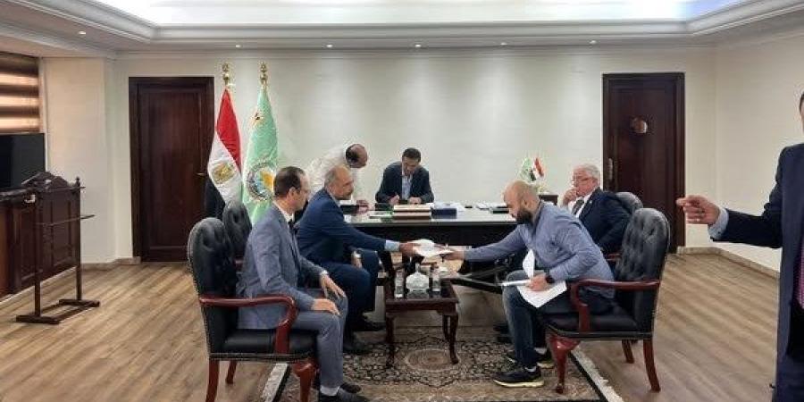 وزير الزراعة: لقاءات دورية مع النواب لتلبية مطالب المزارعين وتحقيق التنمية الزراعية