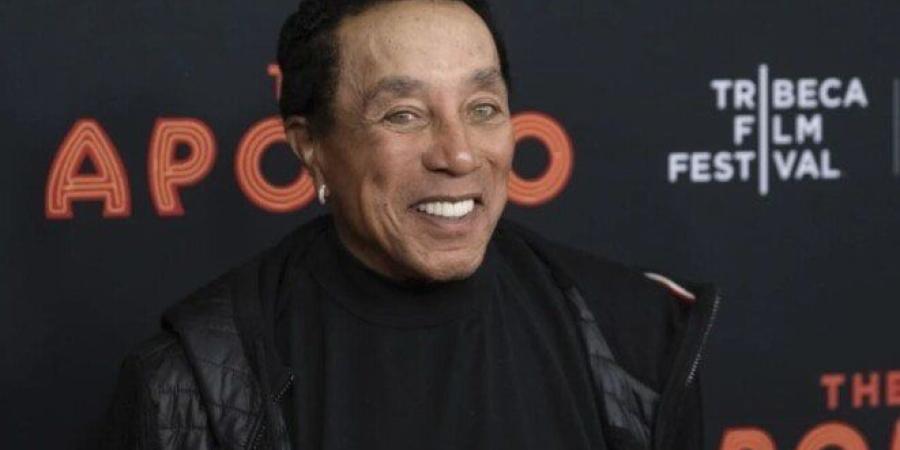 محامي مغني السول الأمريكي «روبنسون» عن ادعاءات الاغتصاب: حقيرة وكاذبة
